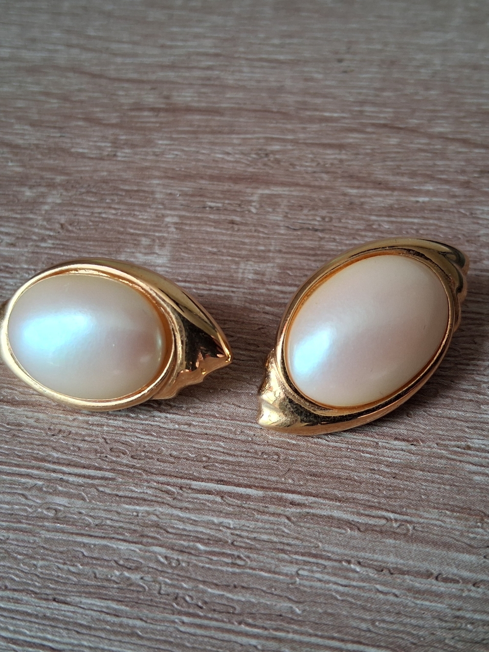 Vintage Richelieu Faux Pearl Button Gold Tone Pierced Earrings Oval Signed